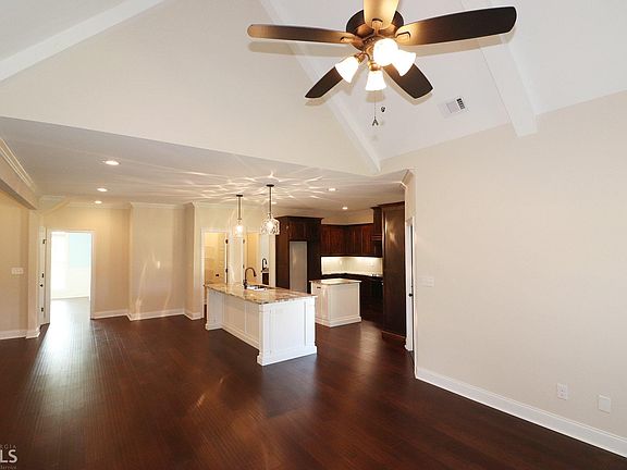 5th image of 503 Southern Woods Trl #164