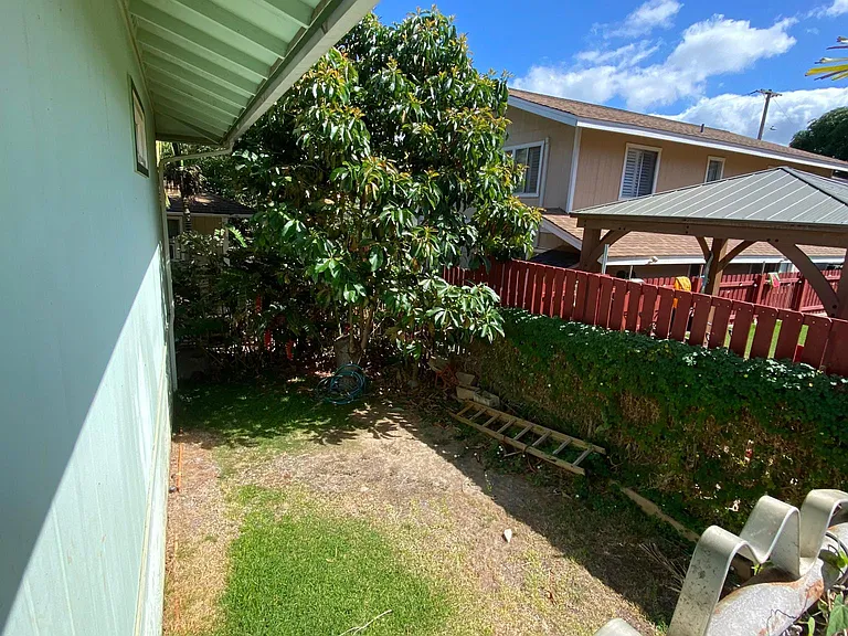 1136 Makaala St — Photo 7