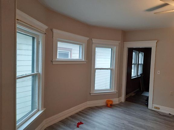 5th image of 55 Dash St