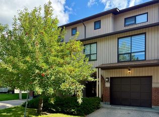 58 W Canterbury Gdns SW, Calgary, AB T2W 2S9