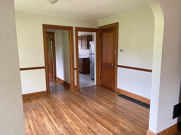 5th image of 1338 Virginia Ave