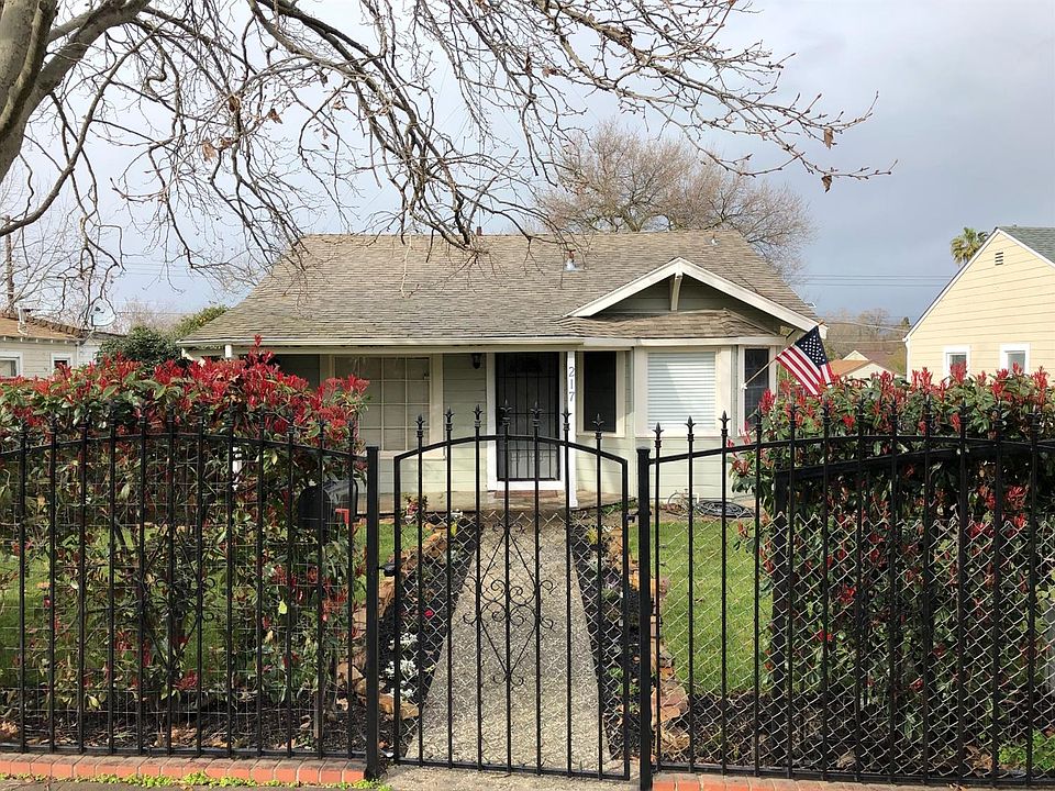 1st image of 217 Santiago Ave