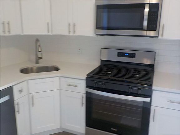 4th image of 1200 E 53rd St APT 7B