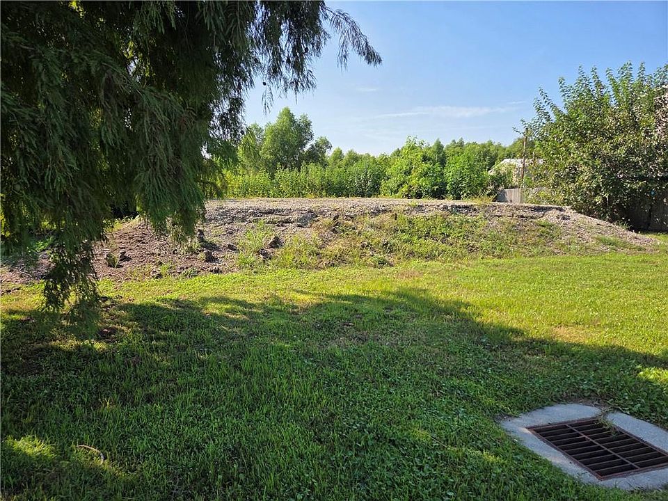 2nd image of 4961 Eve Lynn Dr