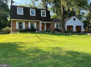 1630 Erb Dr, Aston, PA