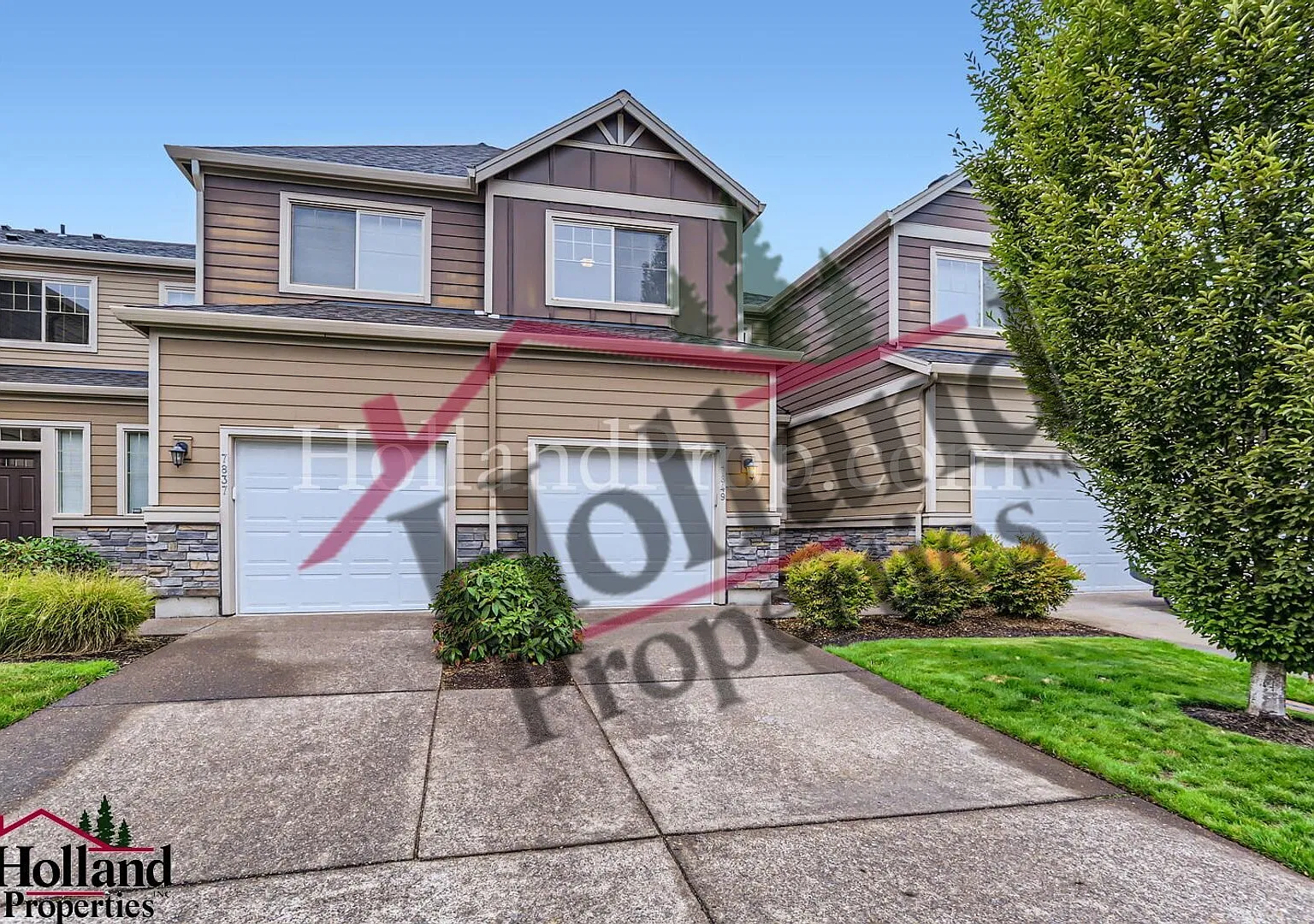 **Reduced Price ** Beautifully Designed 3-Bedroom Home With Natural Light, Fireplace & Private Ou... — Photo 1