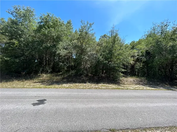 605 NE 13th St, Crystal River, FL 34428