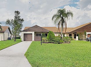 8503 Lakepoint Ct, Lake Worth, FL 33467