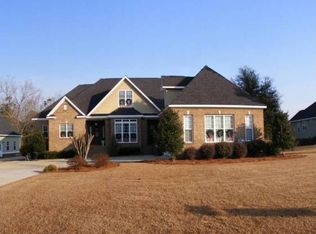 105 Sweetbriar Lakes Dr, Thomasville, GA 31757