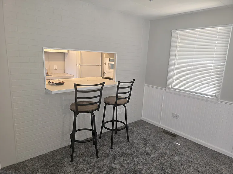 410 Ross Ave #410 — Photo 2