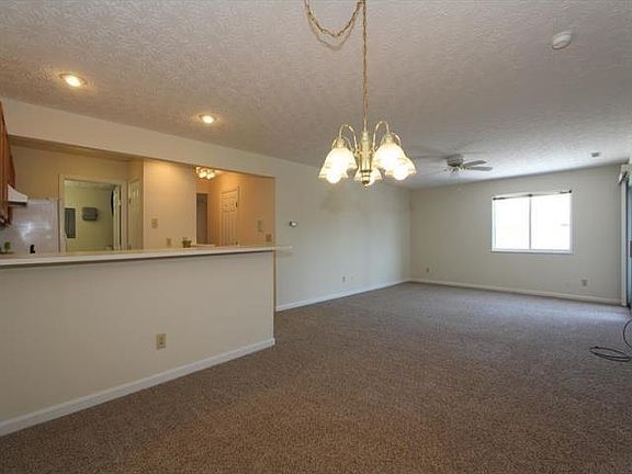 5th image of 12120 Regency Run Ct APT 4