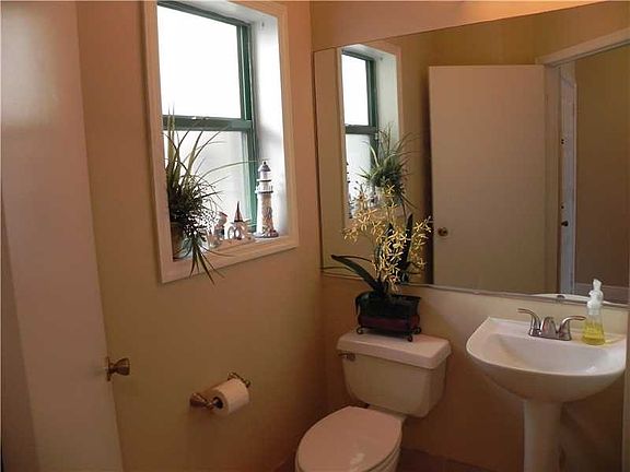 5th image of 1424 NW 126th Ave #0