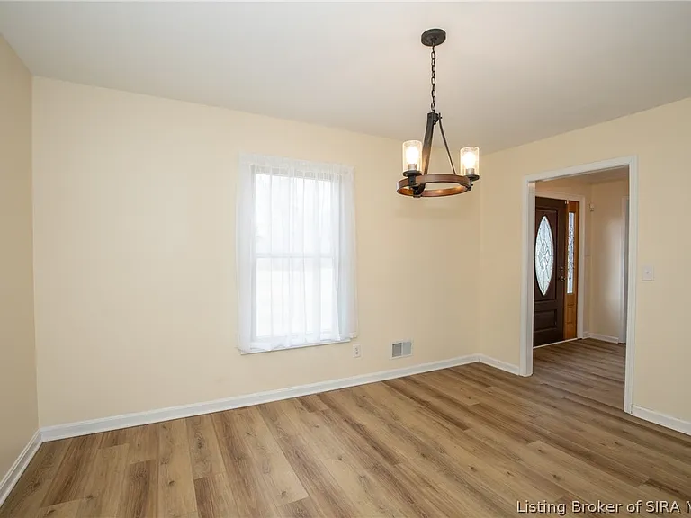 2413 Saint Andrews Rd — Photo 15