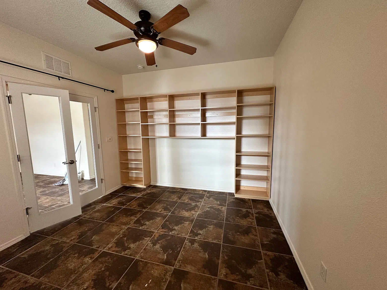 3 bed, 1526 sqft, $2,600 — Photo 4