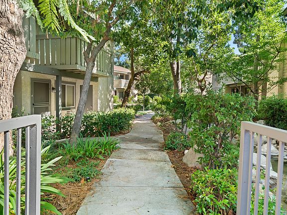 5th image of 960 E Bonita Ave Unit 115