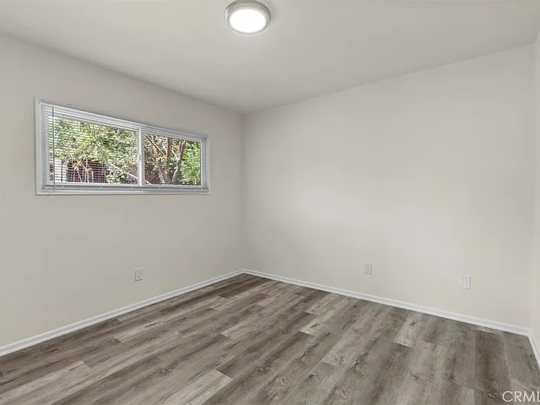 529 W Blaine St — Photo 15