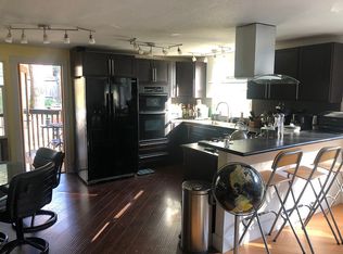 5945 Oak Ave, Carmichael, CA 95608