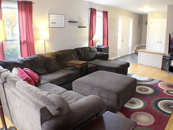 5th image of 4308 Kentridge Dr SE