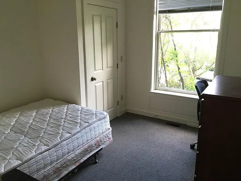 514 E Buffalo St #1 — Photo 5