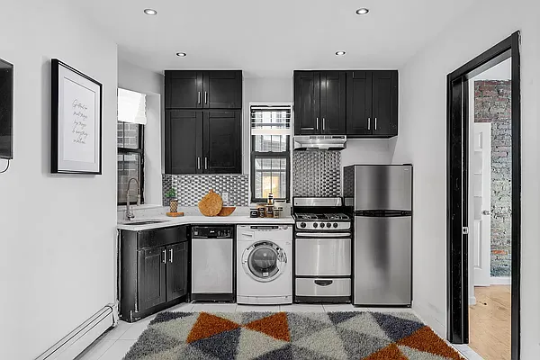 Rented by Vector New York, LLC | media 14