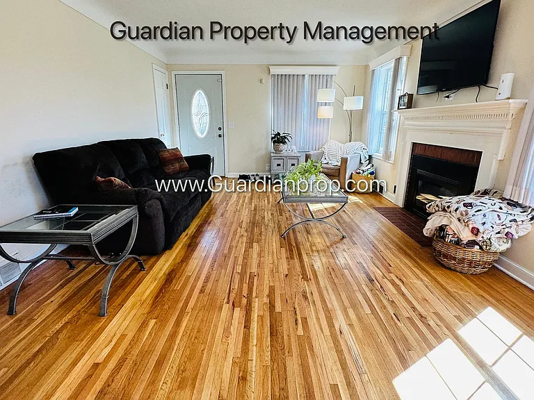 2748 Vernon Ave S — Photo 8