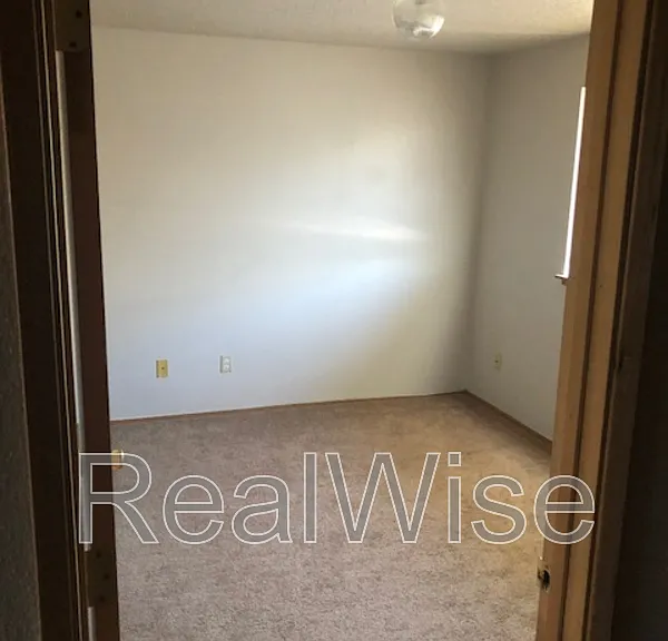 2933 SE 38th Ct — Photo 13