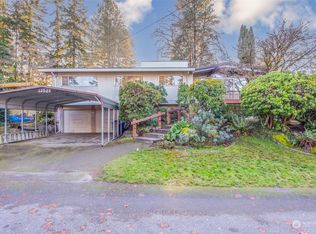 12527 SE 52nd St, Bellevue, WA