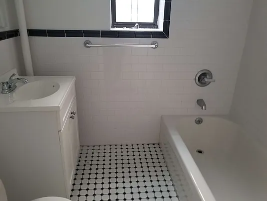 Rented by 718 Realty Inc | media 6
