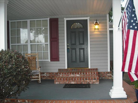 4th image of 1300 Yorkshire Dr