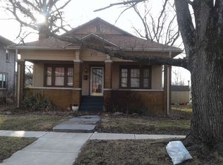 213 S 8th St, Mitchell, IN 47446