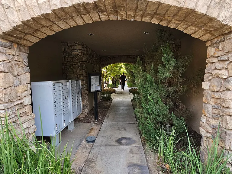 7910 Walerga Rd — Photo 15