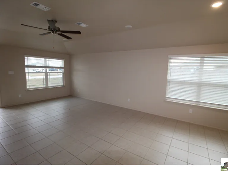 1705 Montell St #A — Photo 12