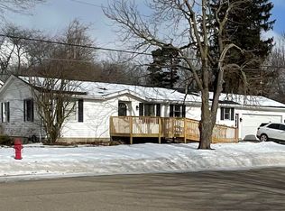 405 E Elm St, Fremont, MI 49412