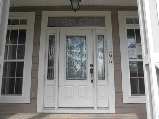 4th image of 295 Taylor Ln