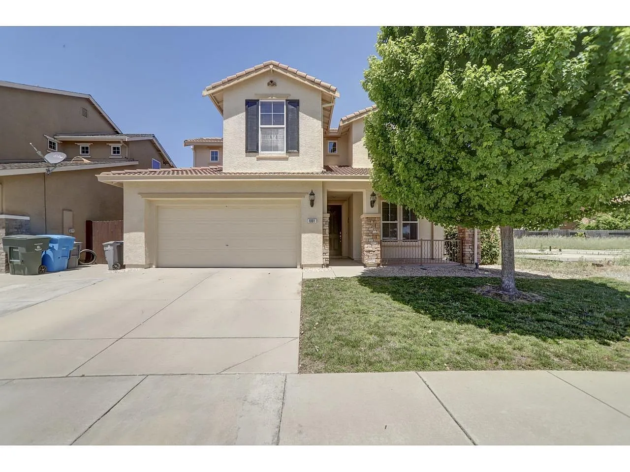 1001 Norwich Way photo 1
