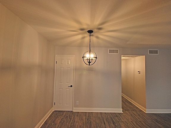 4th image of 18020 Saratoga Way Unit 539
