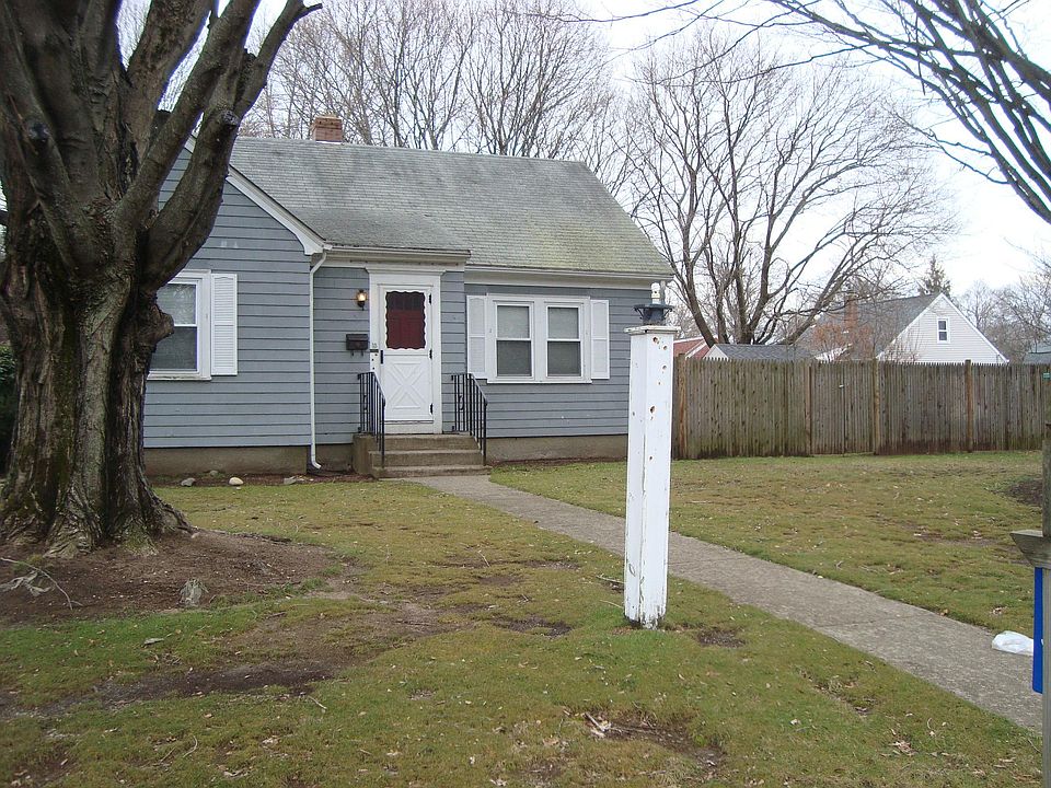 1st image of 13 Edison Ave