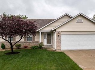 720 Pewter Ln, O'Fallon, MO 63366