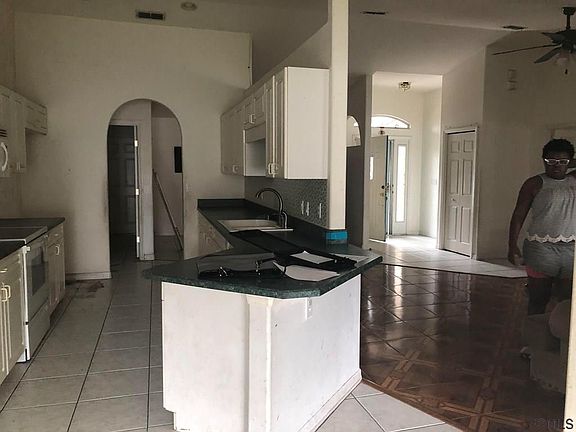 5th image of 123 Beacon Mill Ln