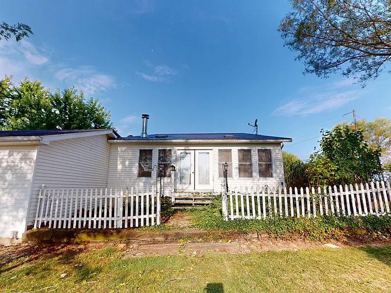3806 Plymouth East Rd — Photo 5