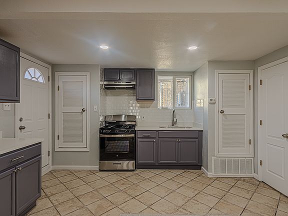 2nd image of 1127 N El Paso St #3