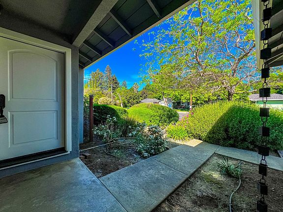 2nd image of 2321 Bueno St