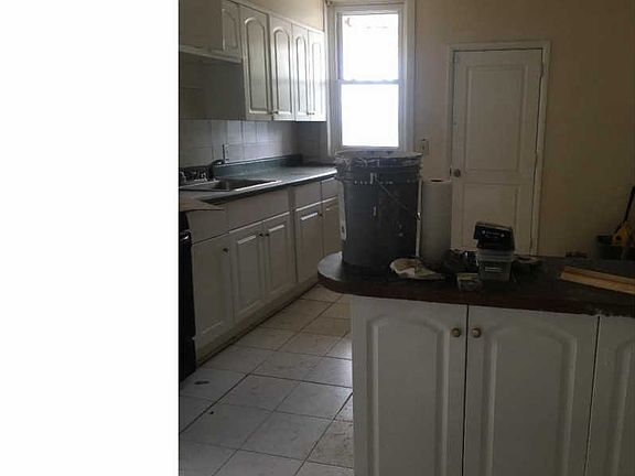 5th image of 5554 Larchwood Ave