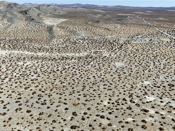 Lessing Ave, Adelanto, CA 92301