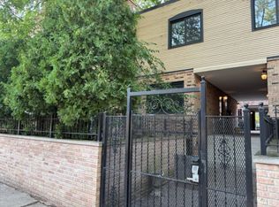 648 W Belden Ave APT A, Chicago, IL 60614