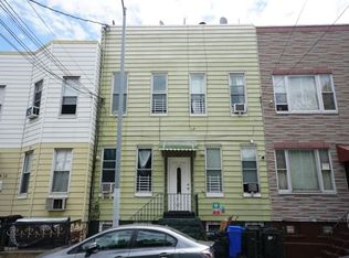 54-10 Nurge Ave #2L, Maspeth, NY 11378