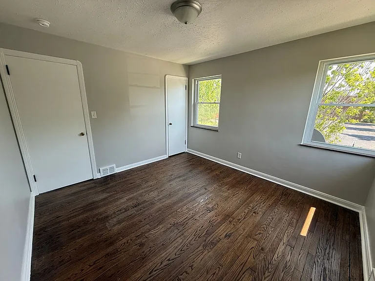 4101 Ridge Rd — Photo 12
