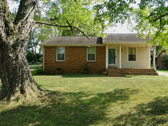 2nd image of 111 Glen Oak Ct W