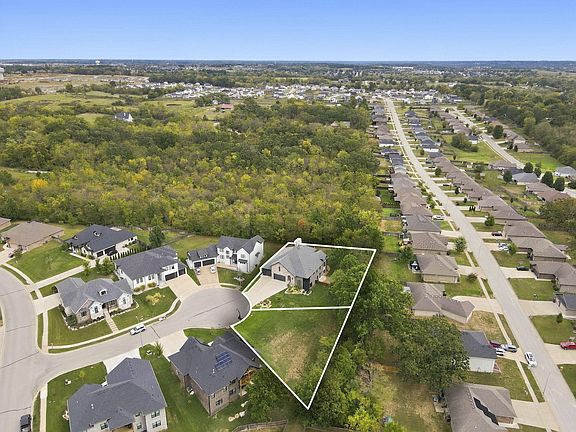 3rd image of 200 N Blarney Court