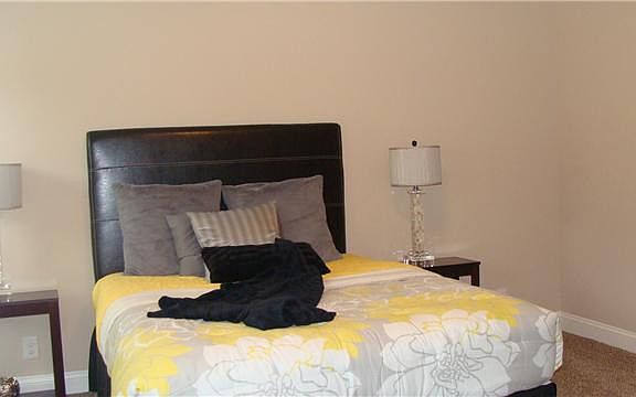 4th image of 102 Timbersprings